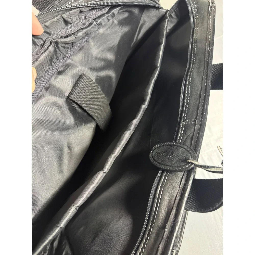 Pelle Studio Wilson's Leather Black Briefcase Laptop Bag Messenger Office